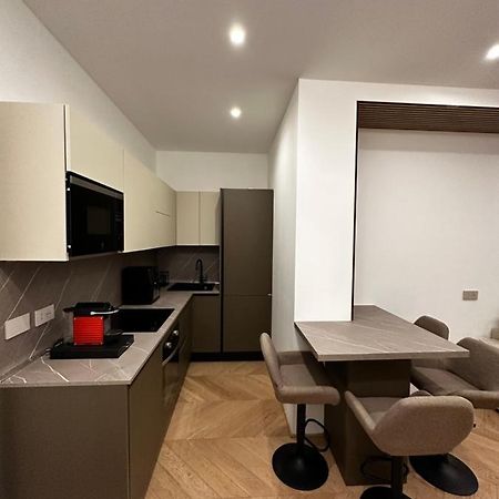 Bilocale Luxury A 50 Mt Dalla Stazione Di Milano Διαμέρισμα Εξωτερικό φωτογραφία