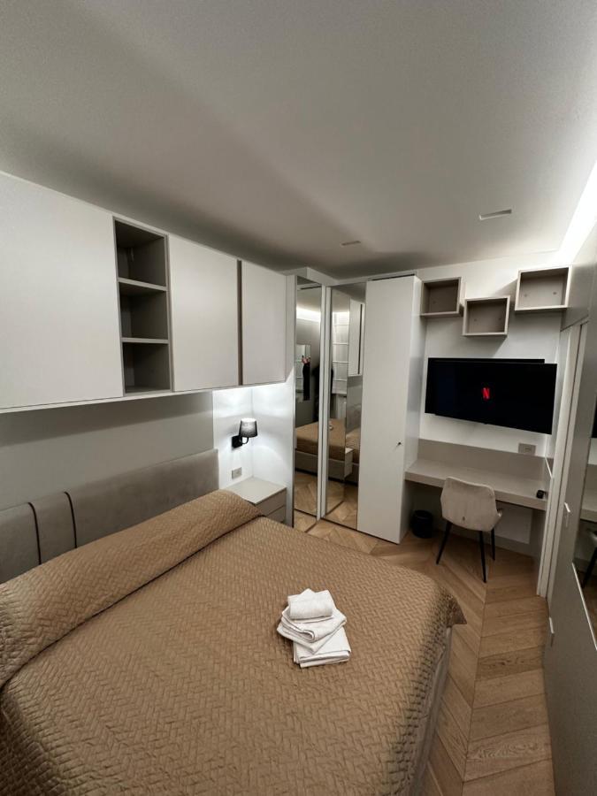 Bilocale Luxury A 50 Mt Dalla Stazione Di Milano Διαμέρισμα Εξωτερικό φωτογραφία